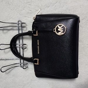 Small black Michel kors bag